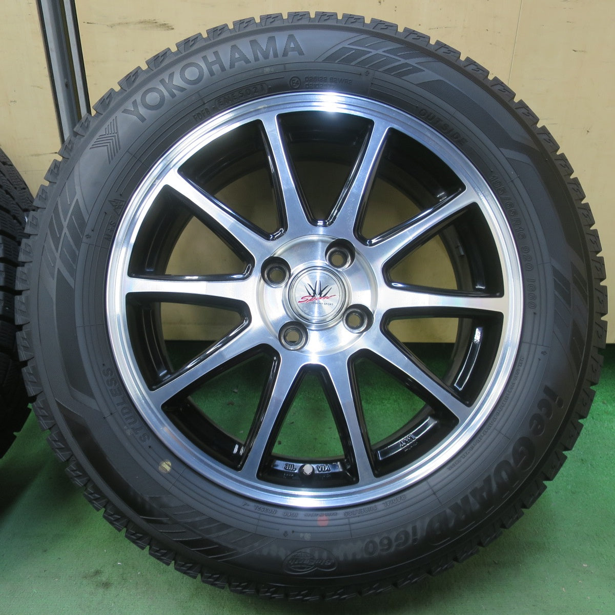 バリ溝！9.5分◎LOXARNY SPORT 195/65R16 スタッドレス ヨコハマ アイスガード iG60 ロクサーニ スポーツ 16インチ PCD100/4H◎6083114イス