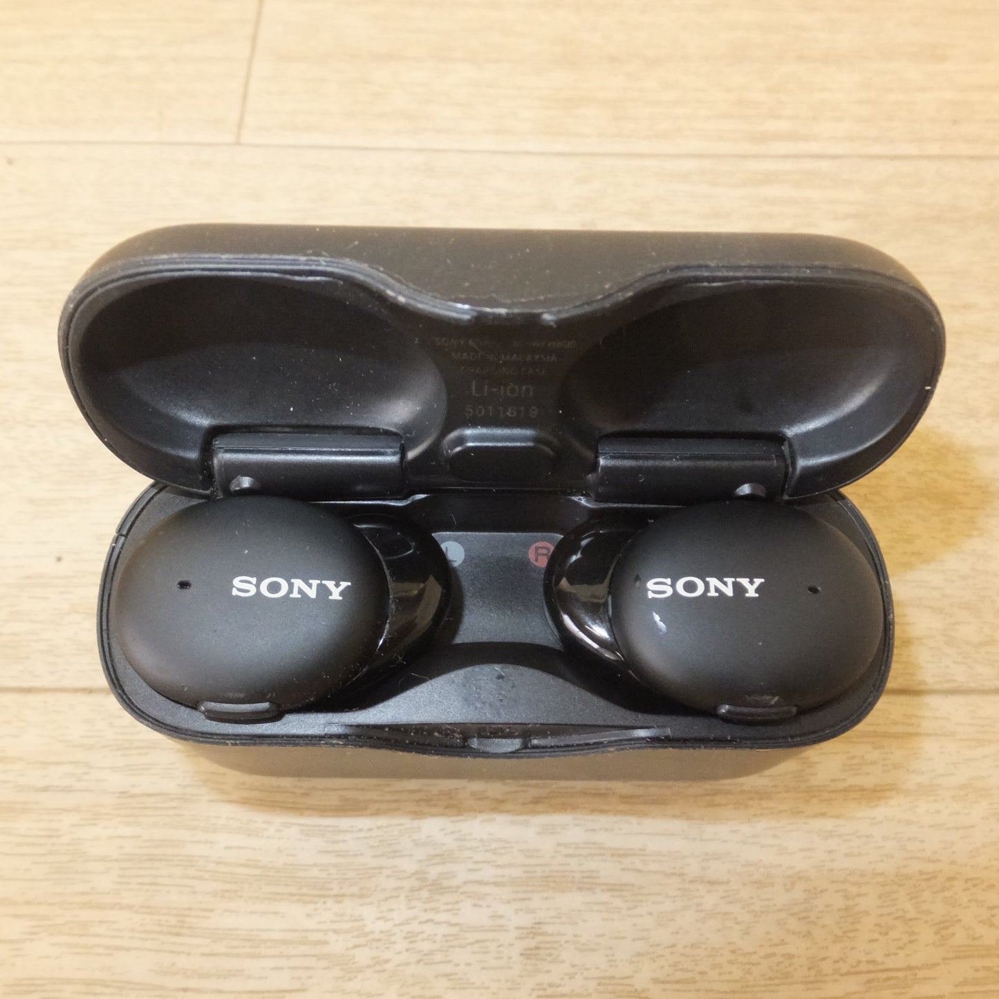 [送料無料] ★ワイヤレスイヤホン　SONY WF-1000XM3 WF-H800 YY2952　JVC HA-A7T　ソウシア Ginova　各種 5点 セット★