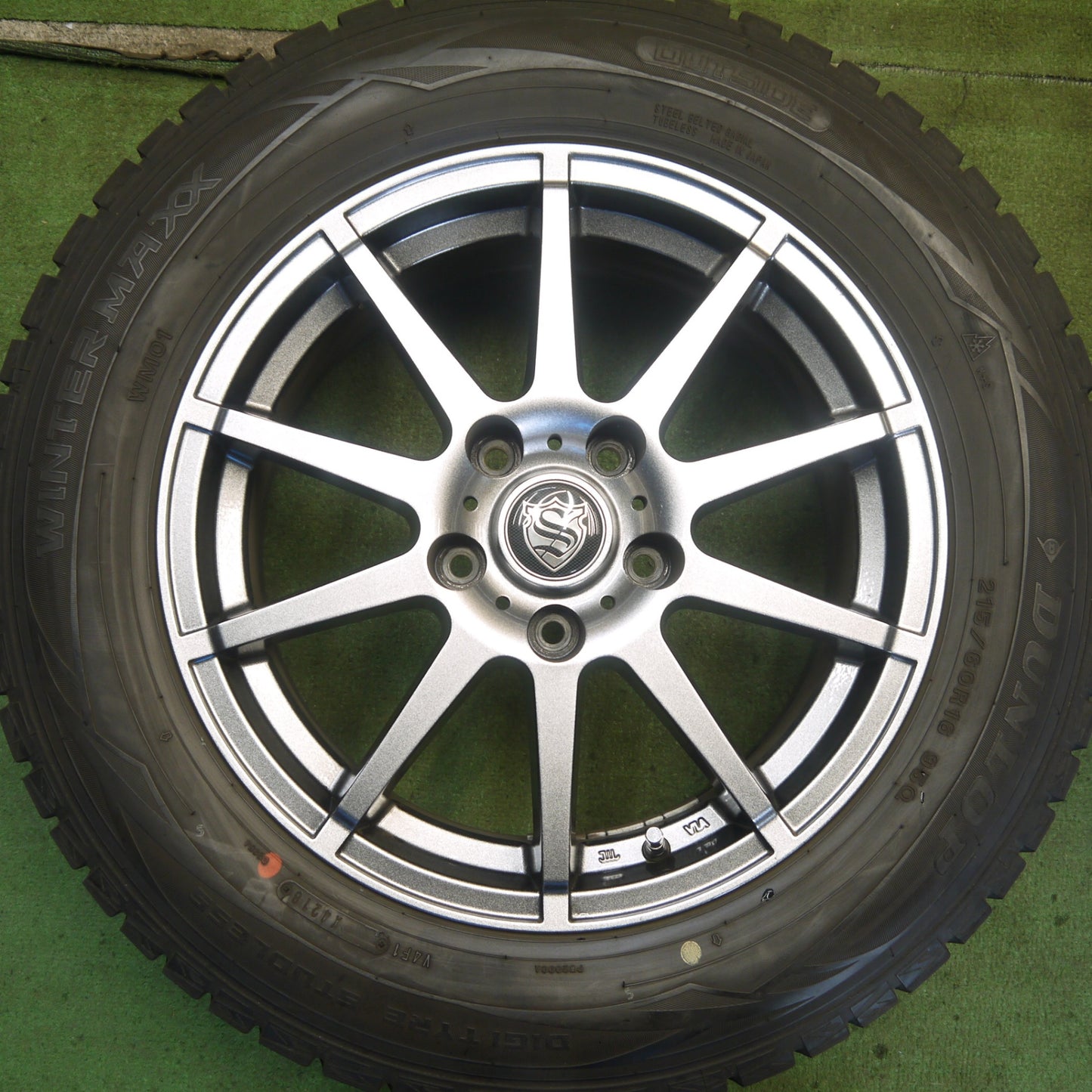 バリ溝！キレイ！9分★スタッドレス 215/60R16 ダンロップ ウインターマックス WM01 社外 アルミ 16インチ PCD114.3/5H★6060106Hス