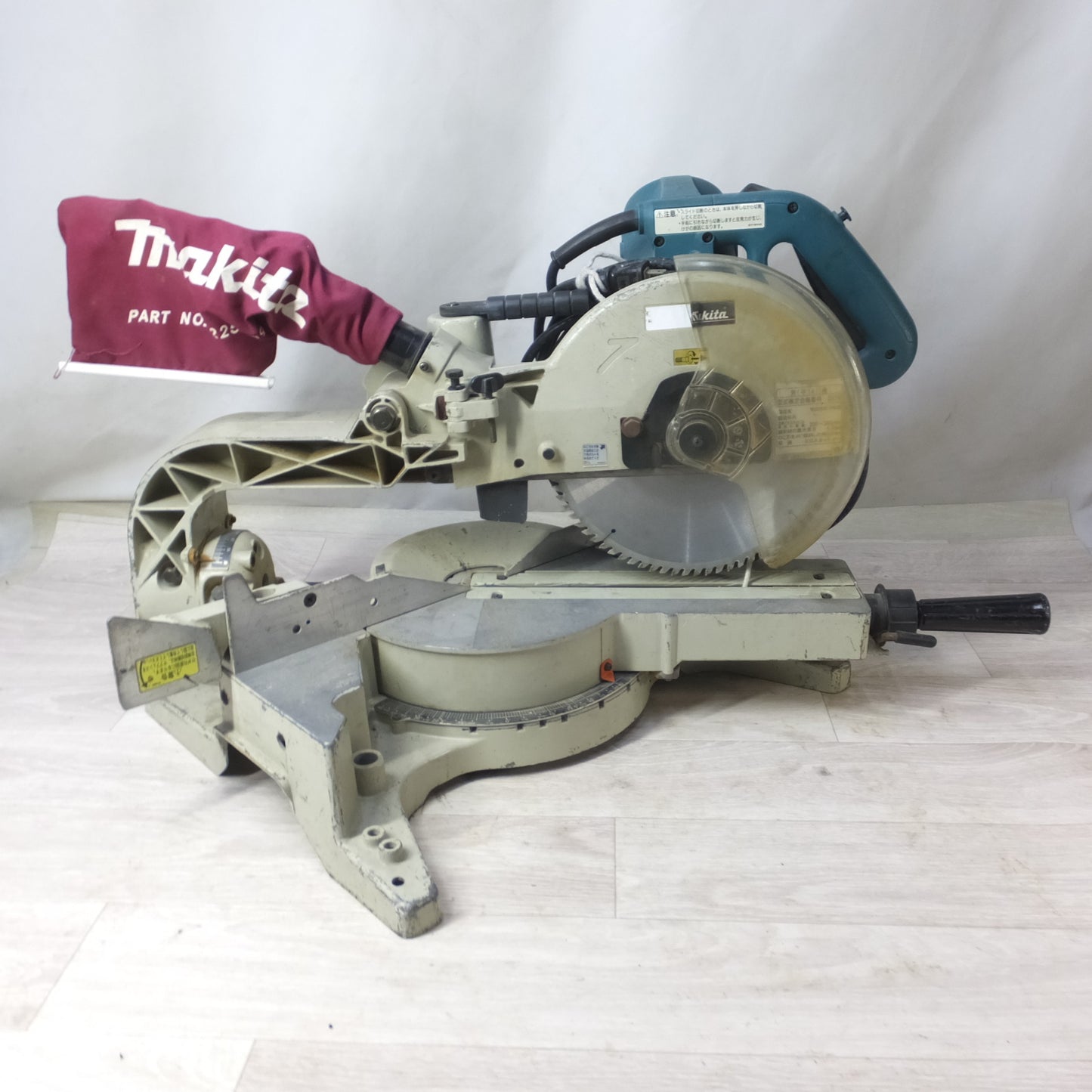 [送料無料] ◆makita マキタ 260mm スライドマルノコ LS1014 木工用 切断機 丸のこ 電動工具 100V 50/60Hz◆