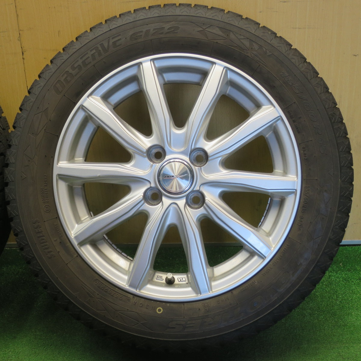バリ溝！23年！9分★スタッドレス 185/60R15 トーヨー オブザーブ GIZ2 JOKER ジョーカー 15インチ PCD100/4H★6051005NJス