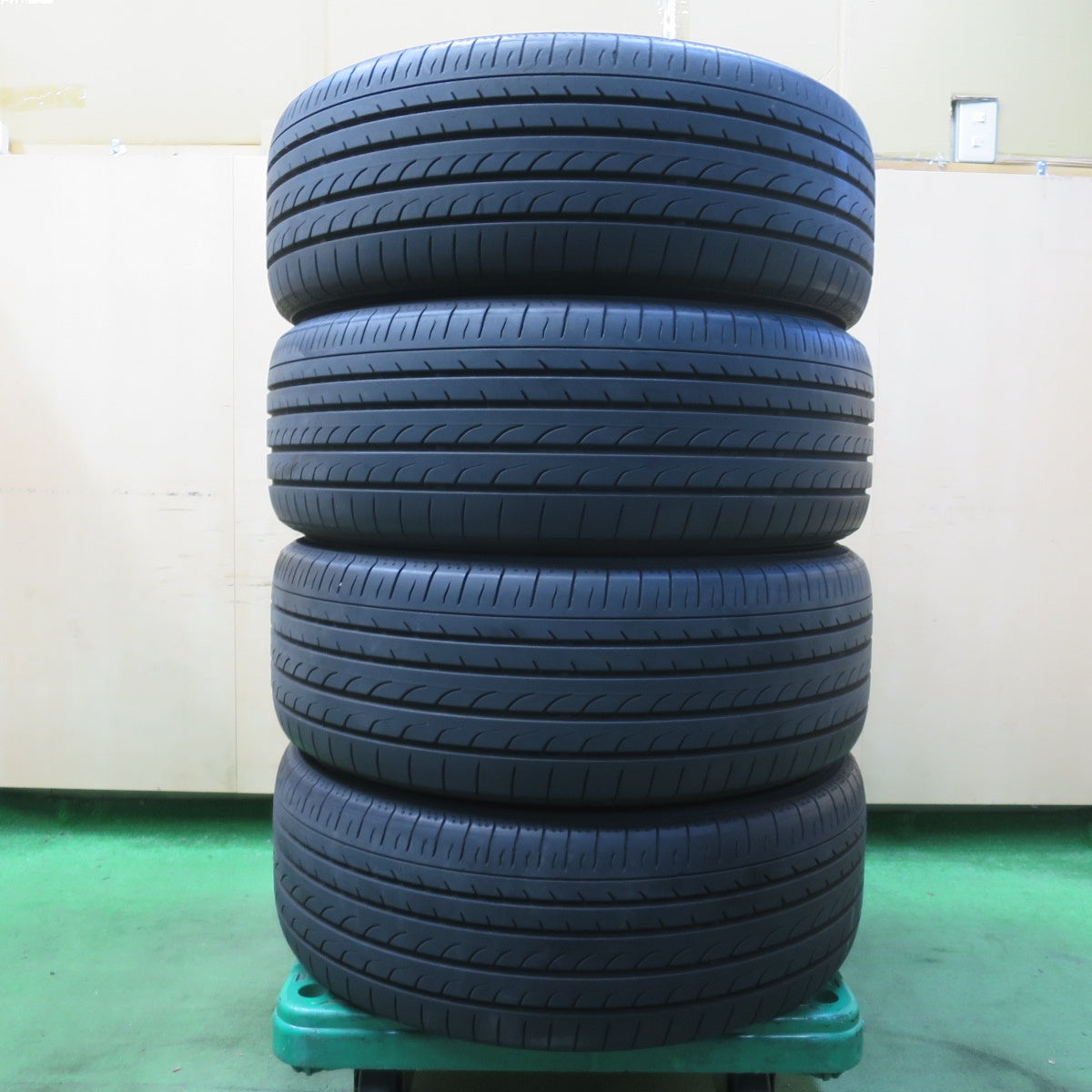 バリ溝！21年！8.5分★トヨタ 50系 エスティマ 純正 225/50R18 ヨコハマ ブルーアース RV-02 18インチ PCD114.3/5H★5060506イノ