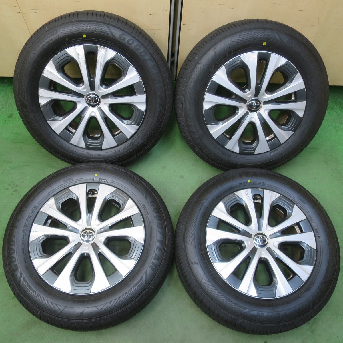 ほぼ未使用！24年★トヨタ 50系 プリウス 純正 195/65R15 グッドイヤー EfficientGrip ECO EG02 15インチ PCD100/5H★6033016イノ