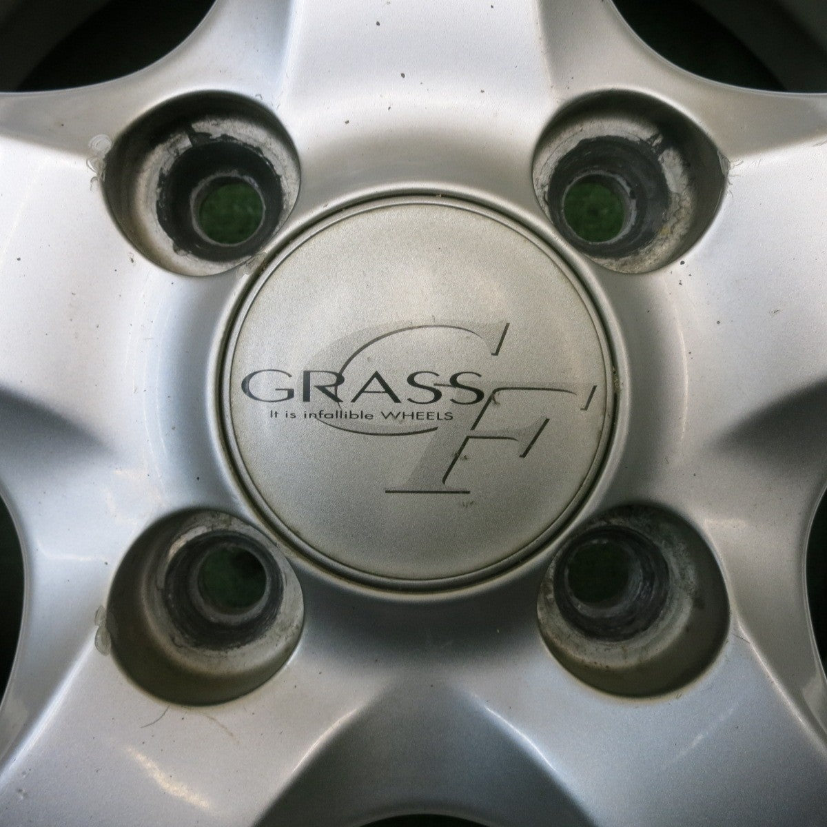 バリ溝！23年！9.5分★155/65R13 グッドイヤー Vector 4Seasons GRASS グラス 13インチ PCD100/4H★5051402NJス