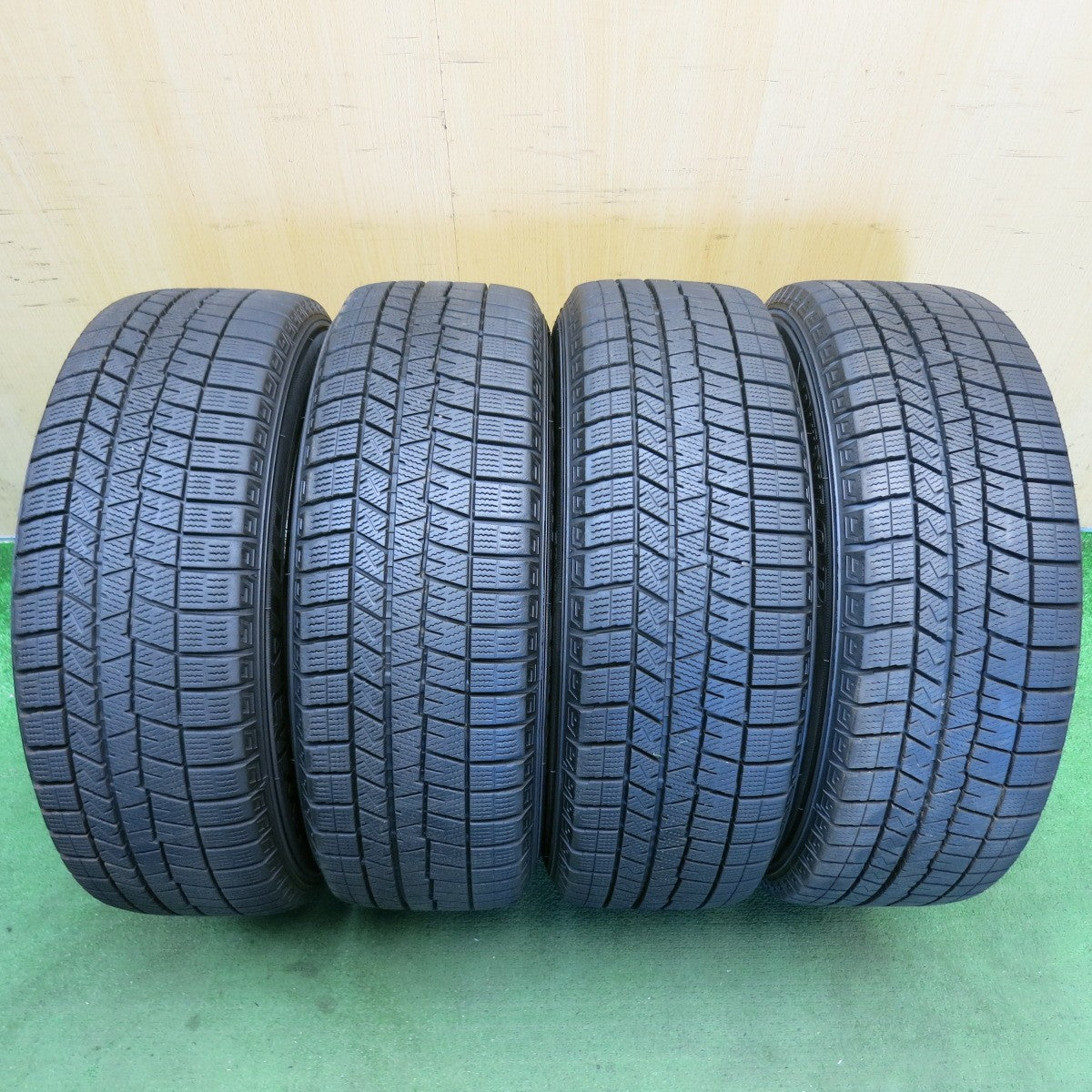 バリ溝！9.5分◎トヨタ プリウスα 純正 205/60R16 スタッドレス ダンロップ ウインターマックス 03 16インチ PCD114.3/5H◎6081602HAス