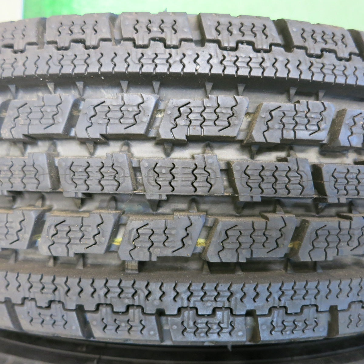 ほぼ未使用◎スタッドレス 145R12 8PR トーヨー デルベックス 934 スチール ホイール 12インチ PCD100/4H◎6073003HAス