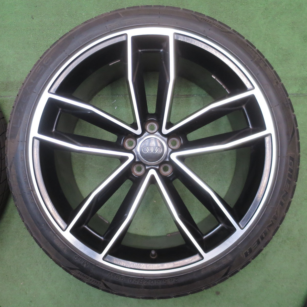バリ溝！23年！9.5分★アウディ 等 245/40R20 グリンランダー L-ZEAL56 社外 アルミ 20インチ PCD112/5H★6052205NJノ