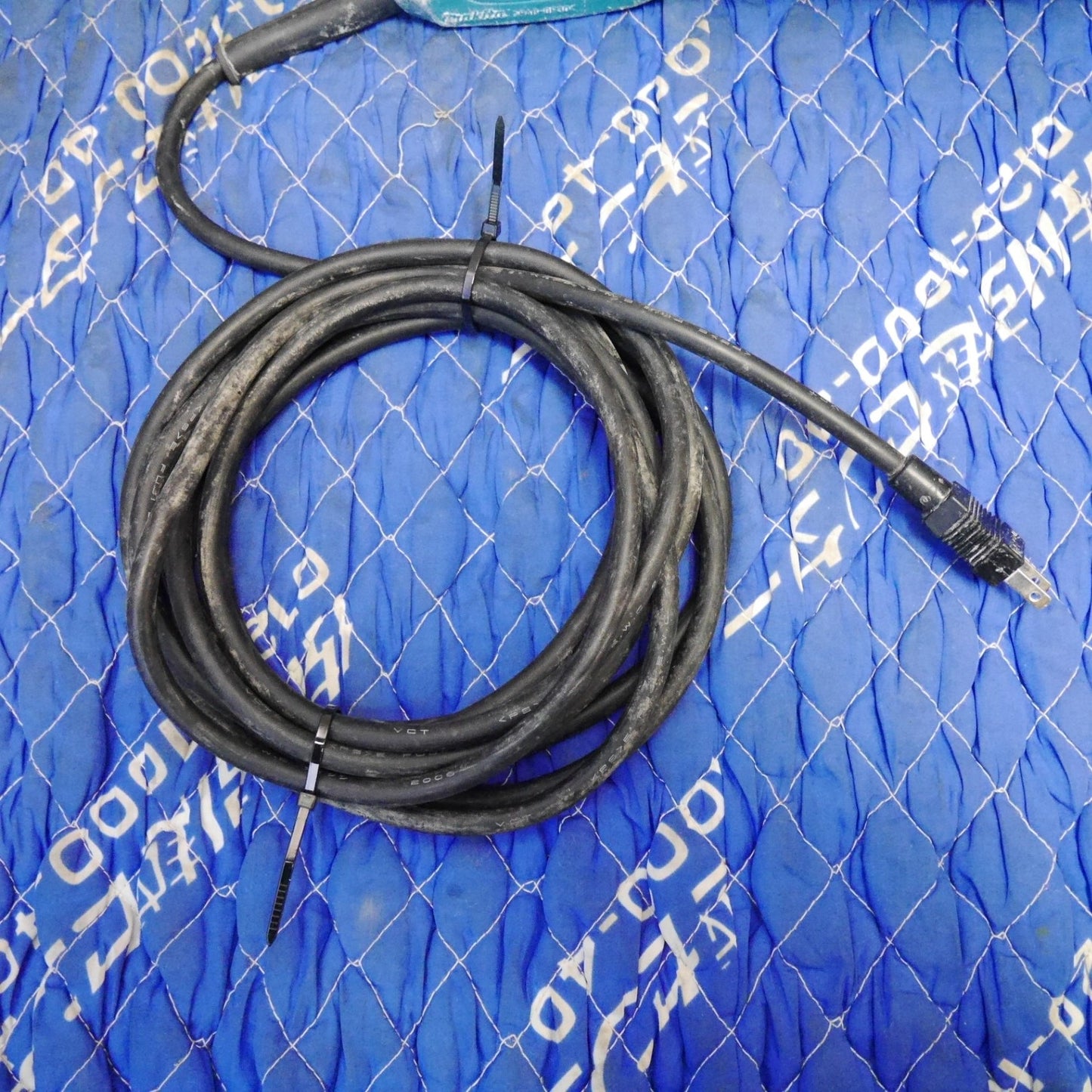 [送料無料] ☆マキタ 電動 ケレン HK0500 電動 工具 100V コード式 makita 100V☆