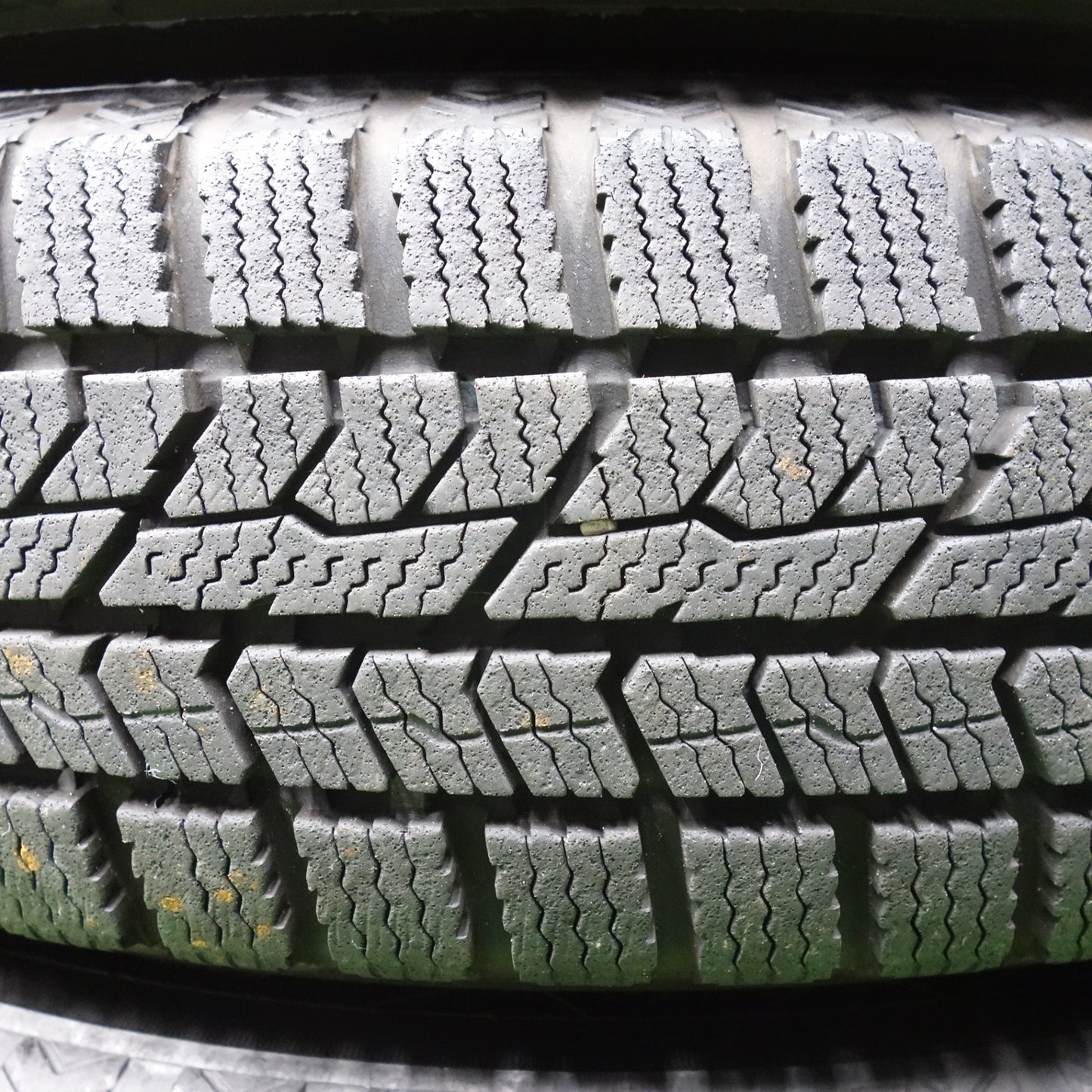 バリ溝！キレイ！9.5分以上★スタッドレス 145/80R13 トーヨー オブザーブ GIZ2 ZACK JP-550 MONZA ザック 13インチ PCD100/4H★5122001KTス