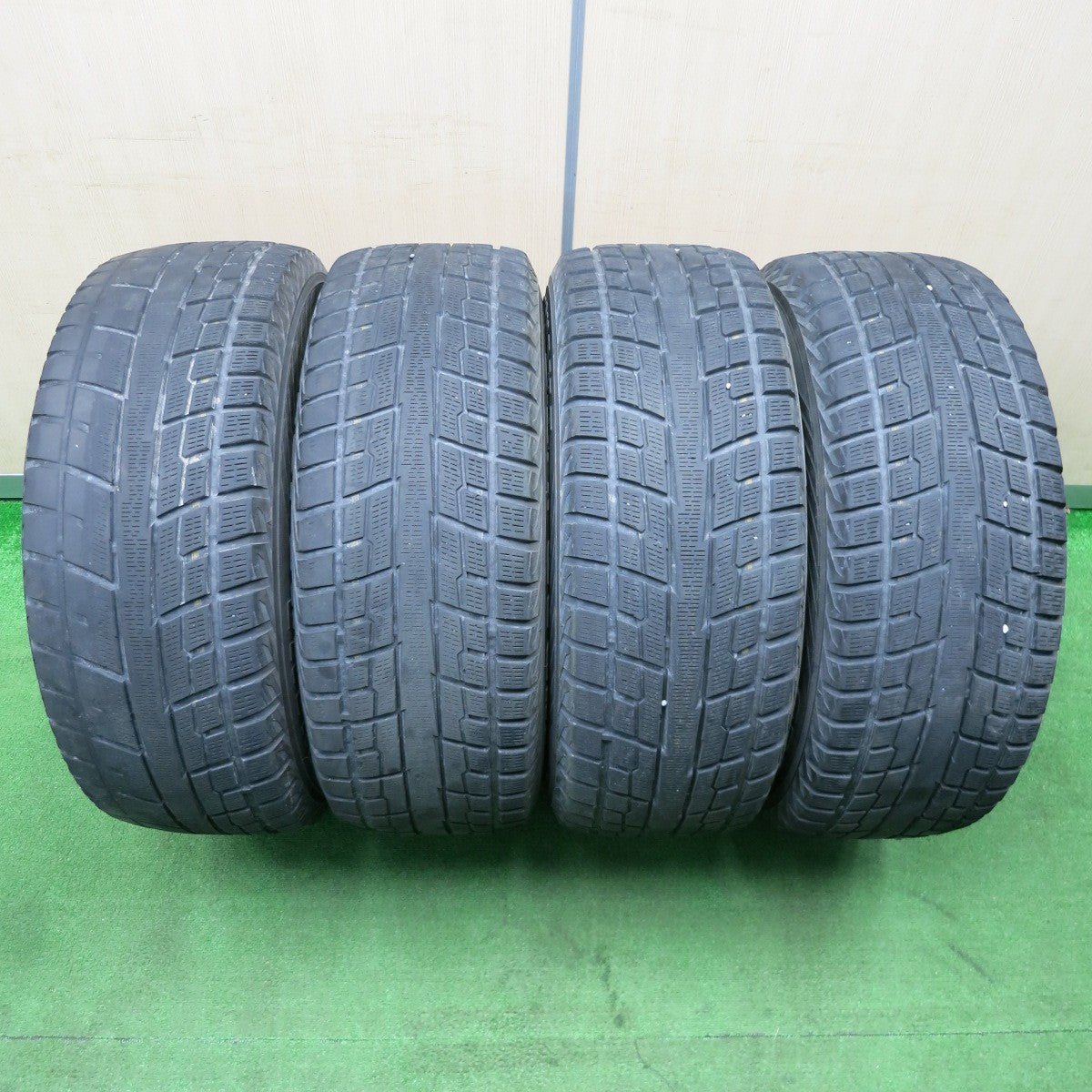 バリ山 2022年製 ヨコハマ スタッドレス 265/65R17 150系プラド ヨコハマタイヤ ランドクルーザー プラド 150系用 2025年製
