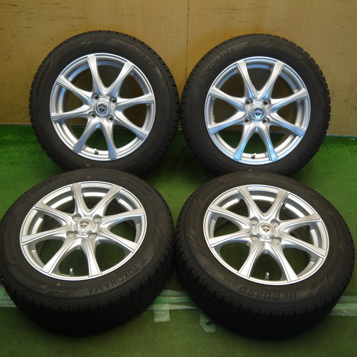 バリ溝！23年！キレイ！ほぼ10分◎スタッドレス 185/60R15 ヨコハマ アイスガード iG60 ESTROSA FSV エステローザ 15インチ PCD100/4H◎6100607Hス