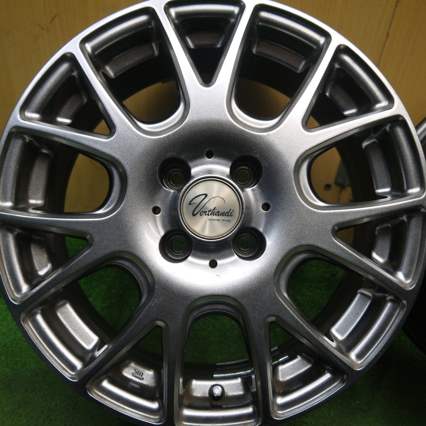 4本価格★Verthandi YH-M7V 16インチ ホイール 16×6.5J ヴェルサンディ ヴェルザンディ PCD100/4H★5061706Hホ