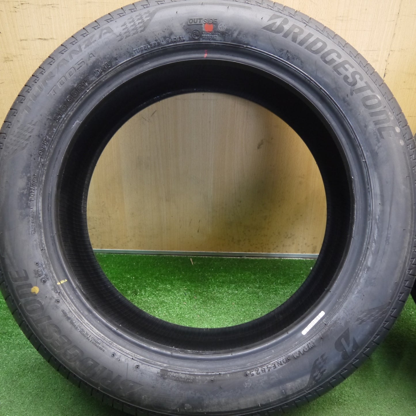 新車外し！25年★215/55R17 ブリヂストン トランザ T005A タイヤ 17インチ WR-V クラウン カムリ ヴェゼル レクサス ES 等★6060502Hノタ