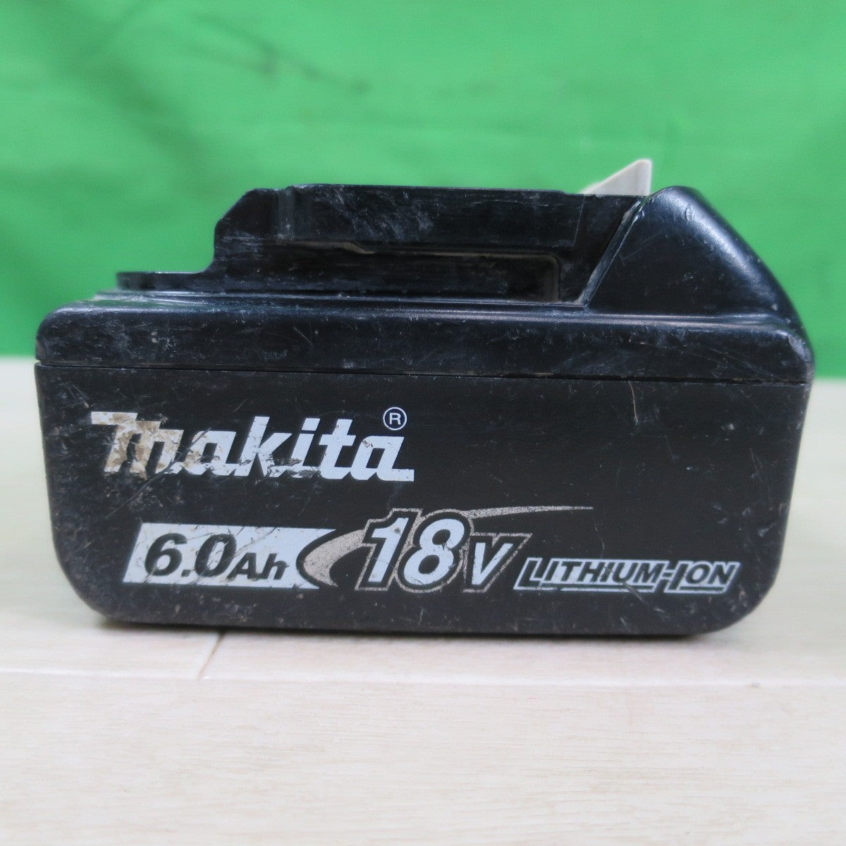 [送料無料] ☆マキタ 純正 Li-on リチウム イオン バッテリー BL1860B 雪マーク付き DC 18V 6.0Ah 108Wh 電動 工具 に makita☆