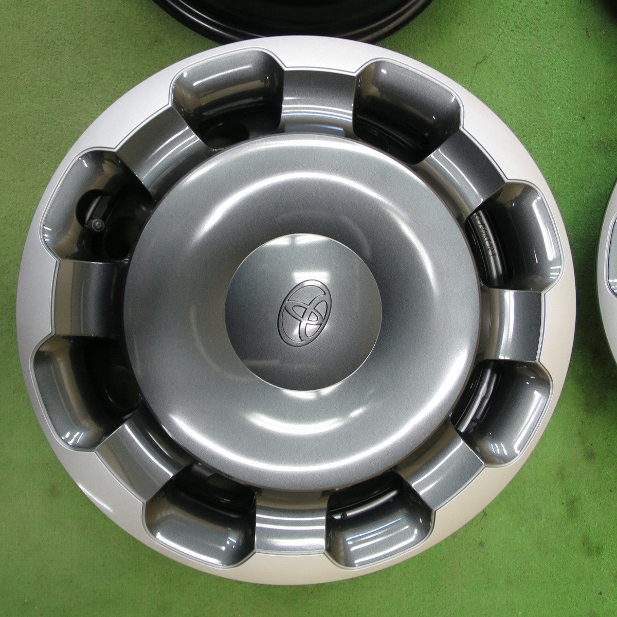 新車外し！ナット付き◎トヨタ 10系 シエンタ Zグレード 純正 スチール ホイール 15インチ 15×5.5J PCD100/5H◎6083101NGホ