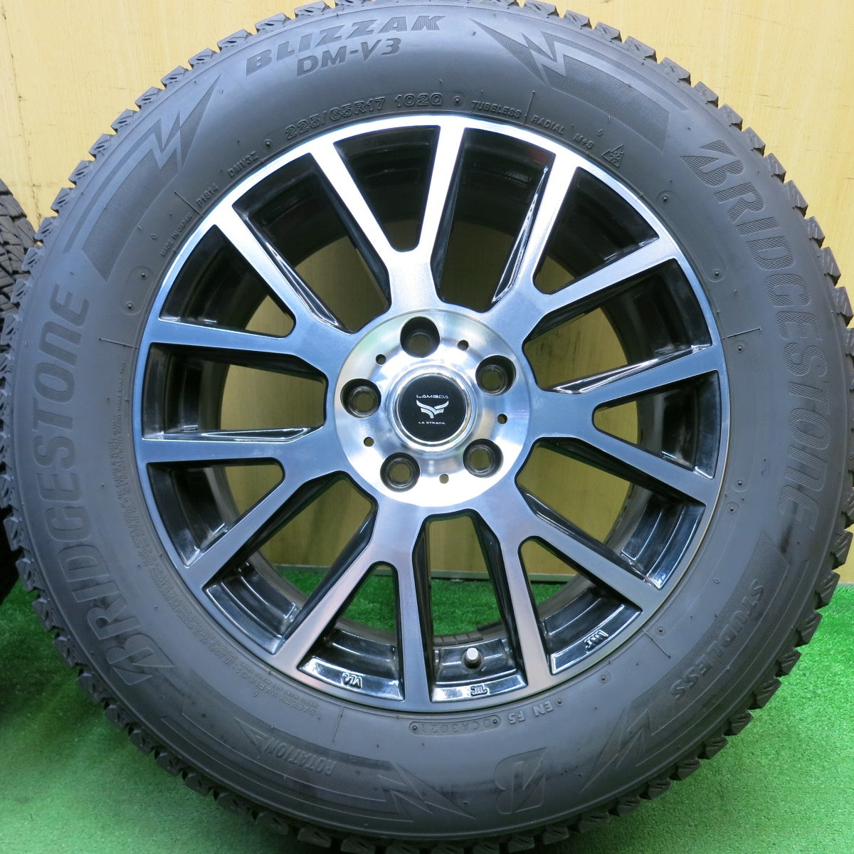 バリ溝！21年！キレイ！9分★スタッドレス 225/65R17 ブリヂストン ブリザック DM-V3 LAMBDA LA STRADA 阿部商会 17インチ PCD114.3/5H★5062003HAス