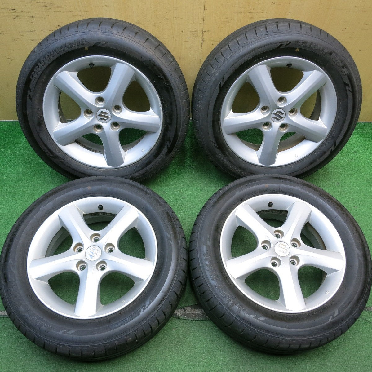バリ溝！24年！キレイ！9.5分★スズキ SX4 純正 205/60R16 ブリヂストン LUFT RV2 16インチ PCD114.3/5H★5061601AKノ
