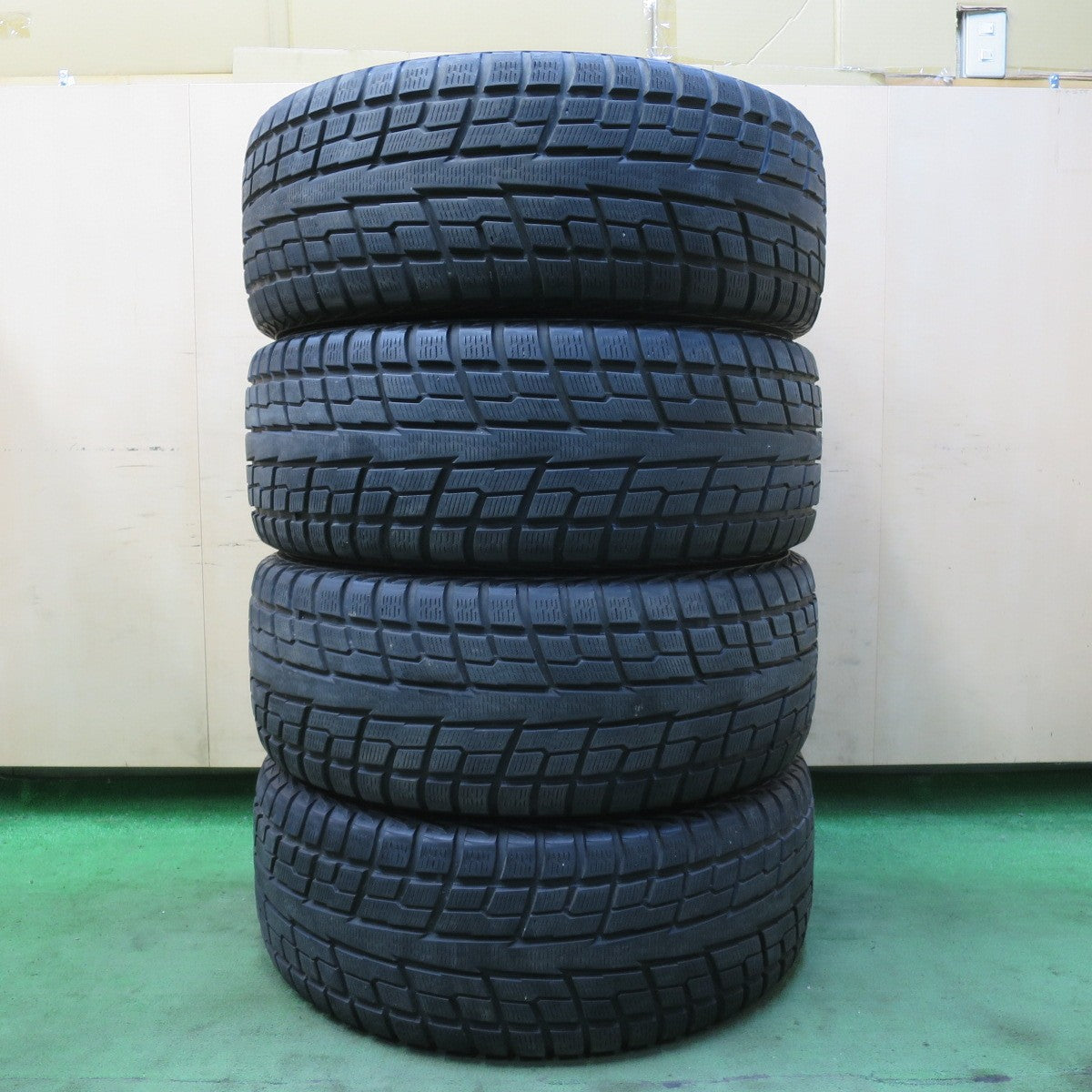 バリ溝！キレイ！9分★トヨタ ランクル 200系 ZX 後期 純正 275/50R20 スタッドレス ヨコハマ ジオランダー i/T-S 20インチ PCD150/5H★5071801イス