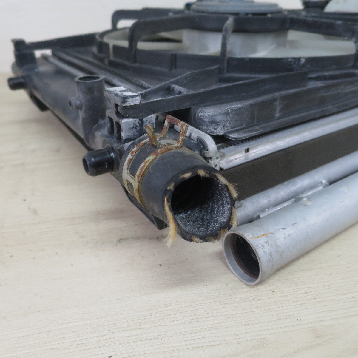 ♪スズキ MH34S MH44S ワゴンR 純正 DENSO ラジエーター 223000-6540 電動 ファン 168000-1880 デンソー カー パーツ♪ [送料無料]