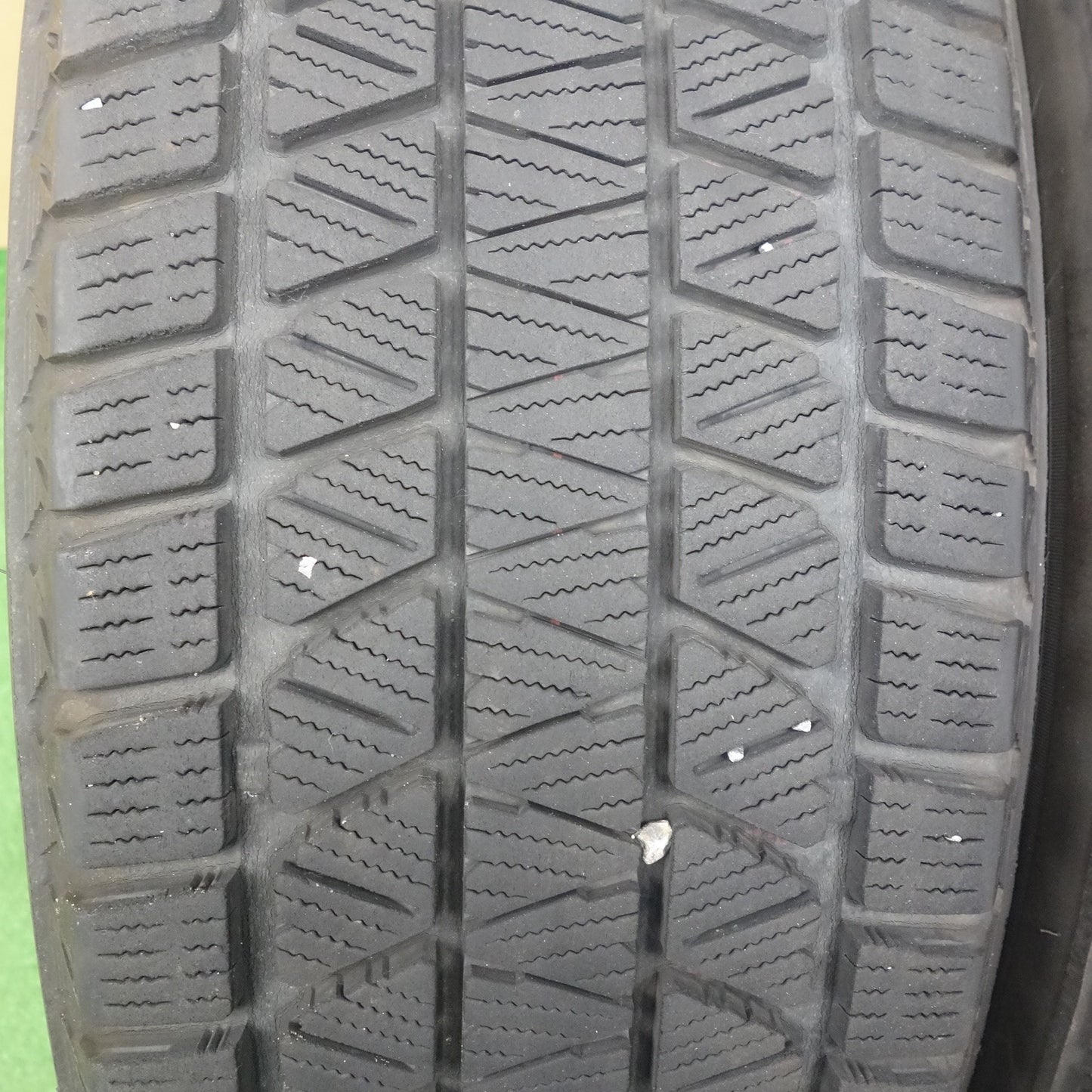 キレイ★アウディ Q5 純正 235/65R17 スタッドレス ブリヂストン ブリザック DM-V3 17インチ PCD112/5H★6041703KTス