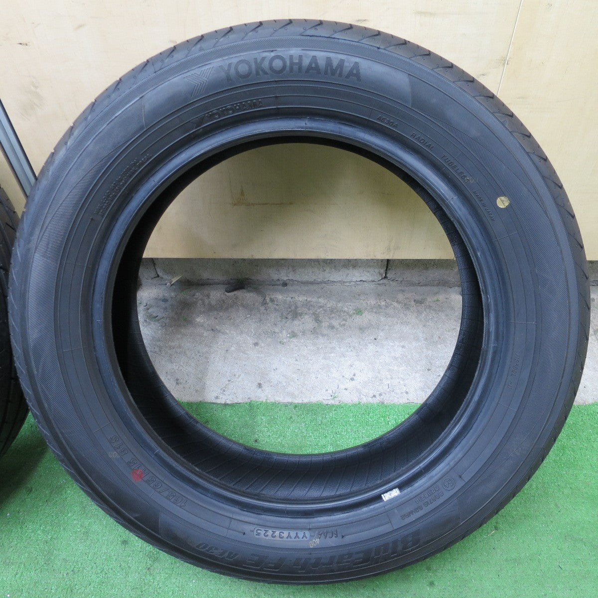 新車外し！25年★165/65R15 ヨコハマ BluEarth-FE AE30 ブルーアース 15インチ タイヤ デリカ D:2 ソリオ タフト 等★6030702NGノタ