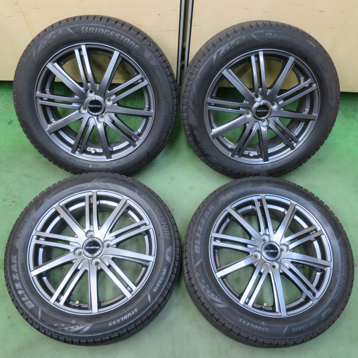 バリ溝！24年！キレイ！ほぼ10分★スタッドレス 185/55R16 ブリヂストン ブリザック VRX3 BALMINUM BR10 バルミナ 16インチ PCD100/4H★6031605イス