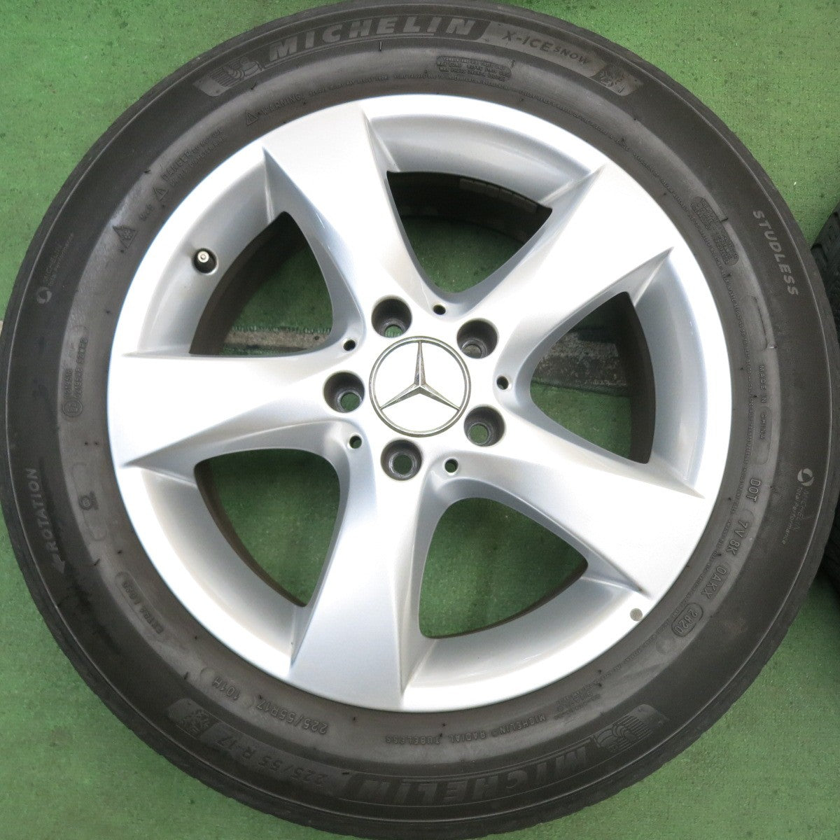 キレイ★ベンツ W447 Vクラス 純正 225/55R17 スタッドレス ミシュラン X-ICE SNOW 17インチ PCD112/5H★5080307HAス