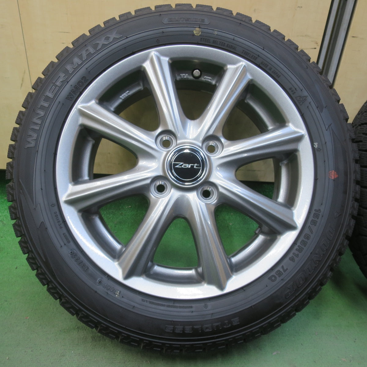バリ溝！25年！キレイ！9.5分以上◎スタッドレス 155/65R14 ダンロップ ウインターマックス WM02 Zart 社外 アルミ 14インチ PCD100/4H◎6092305イス