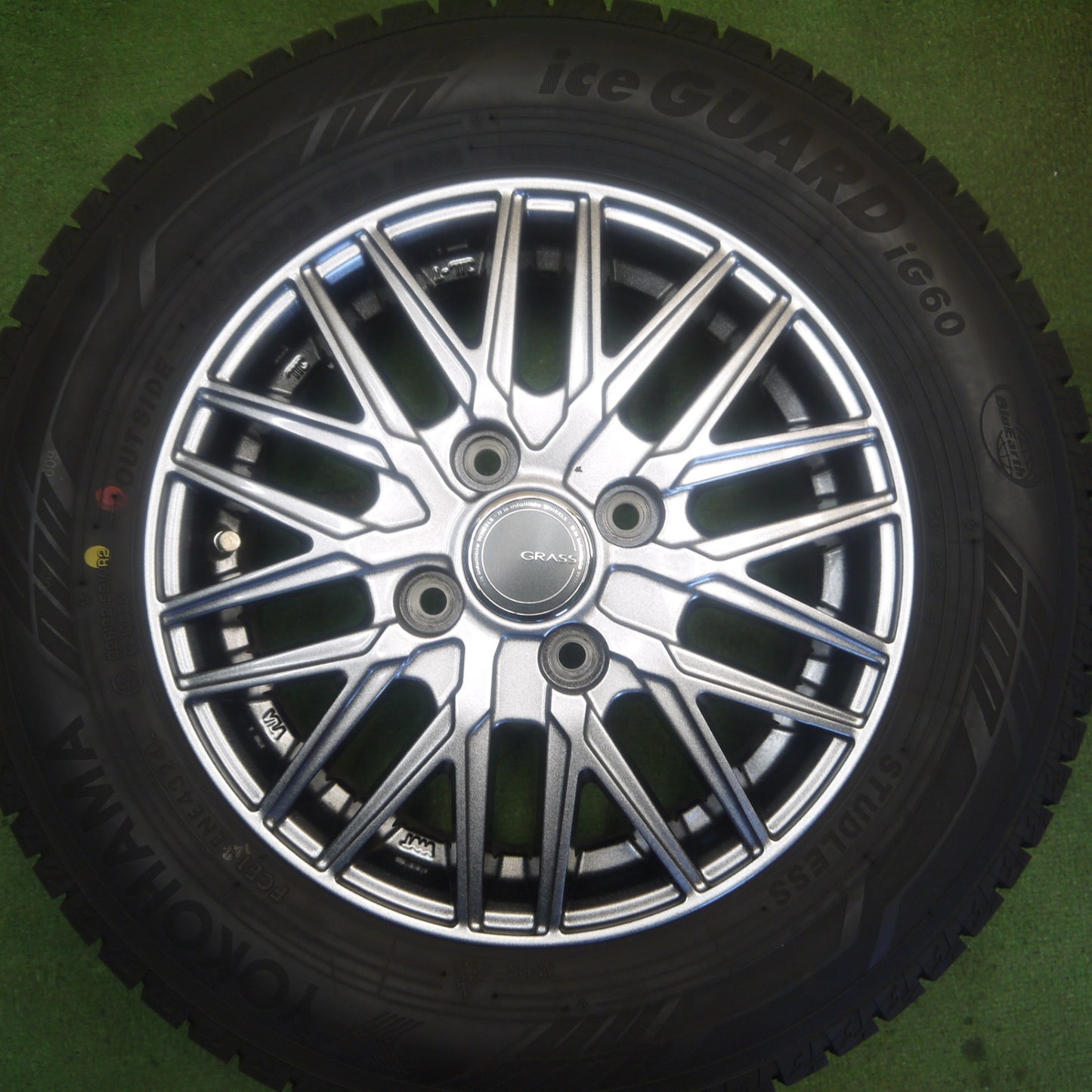 バリ溝！24年！キレイ！ほぼ10分★スタッドレス 145/80R13 ヨコハマ アイスガード iG60 GRASS グラス 13インチ PCD100/4H★6052903Hス