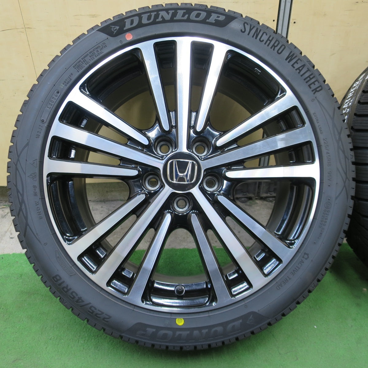 未使用！26年！キレイ◎ホンダ RC オデッセイ アブソルート EX 純正 225/45R18 ダンロップ SYNCHRO WEATHER シンクロウェザー オールシーズン 18インチ PCD114.3/5H◎6091901NGス