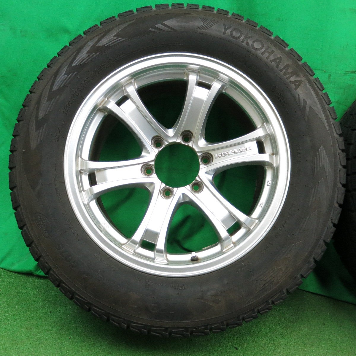 *送料無料* キレイ★スタッドレス KEELER キーラー 265/60R18 ヨコハマ アイスガード G075 18インチ PCD139.7/6H★4053103ナス