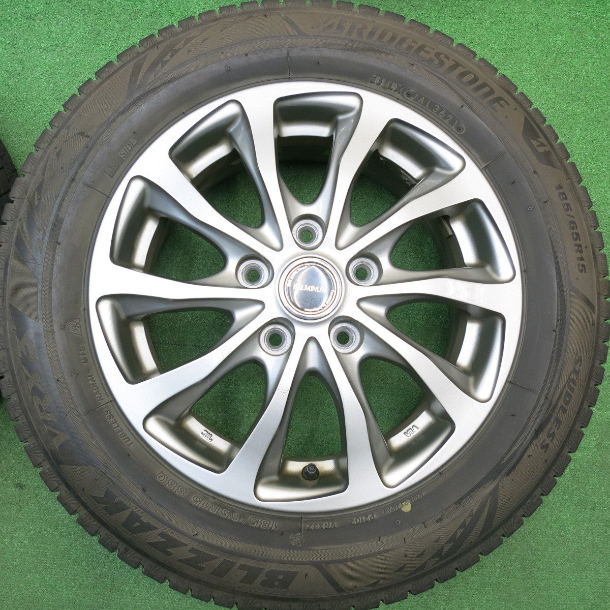 4本価格！21年★スタッドレス 185/65R15 ブリヂストン ブリザック VRX3 BALMINUM TR10 バルミナ 15インチ PCD114.3/5H★5113005HAス