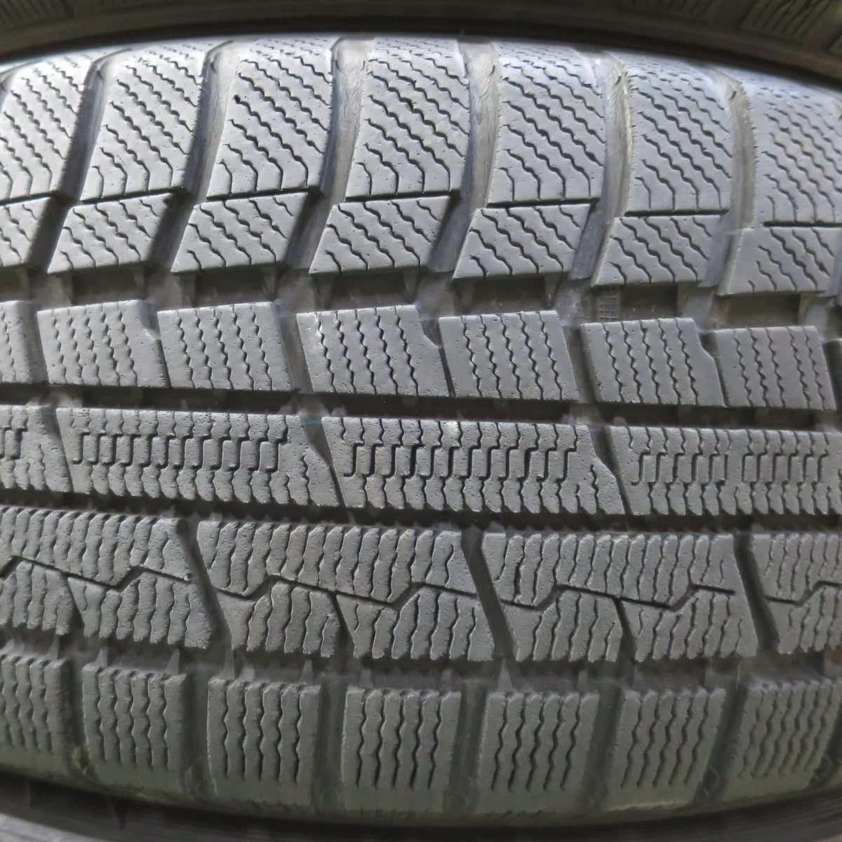 バリ溝！9.5分★日産 E51 エルグランド 純正 AUTECH 215/60R17 スタッドレス トーヨー ウインター トランパス TX オーテック 17インチ PCD114.3/5H★6050516イス