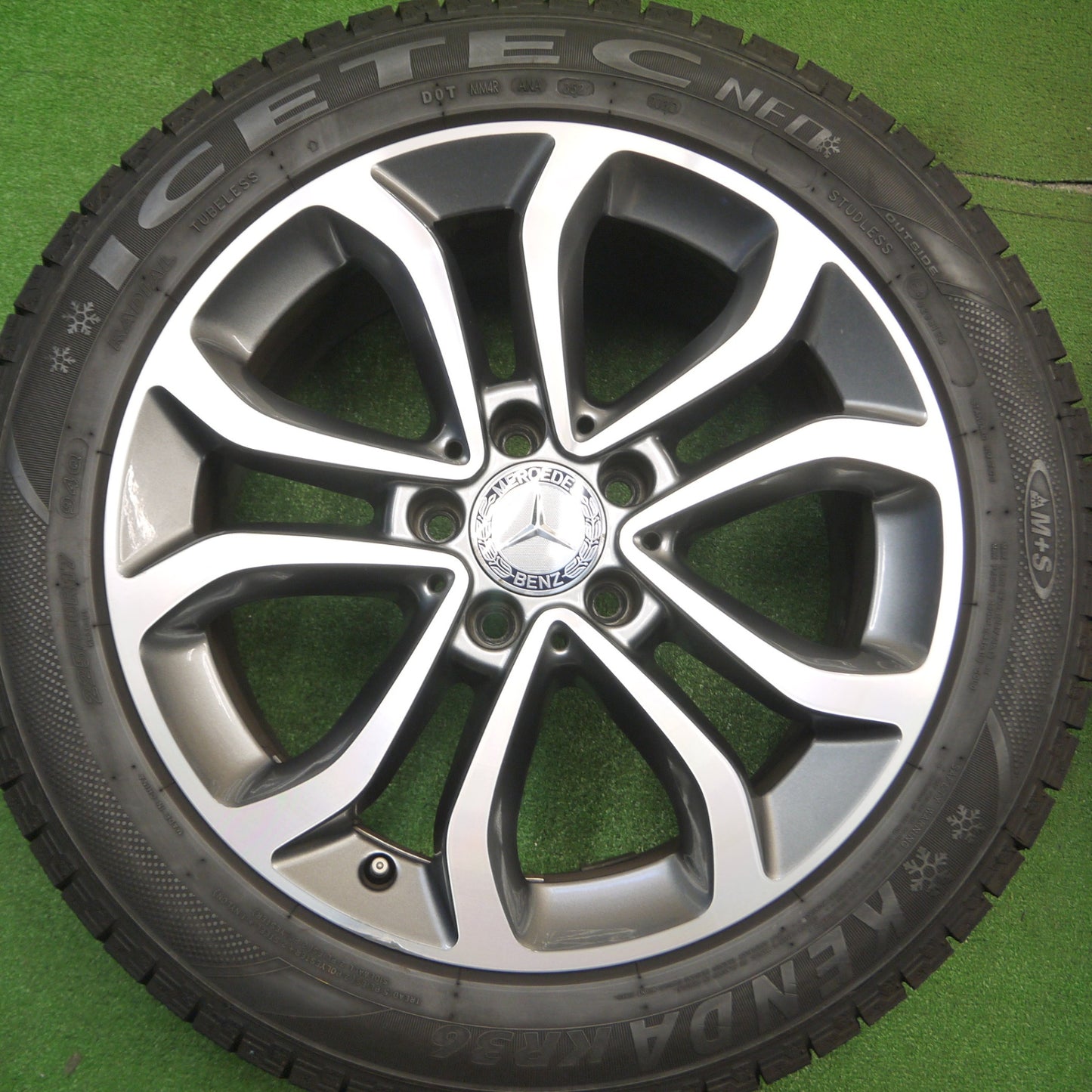 [送料無料] バリ溝！21年！キレイ！9.5分★ベンツ W205 Cクラス 純正 225/50R17 スタッドレス ケンダ KR36 アイステック ネオ 17インチ PCD112/5H★4121808Hス