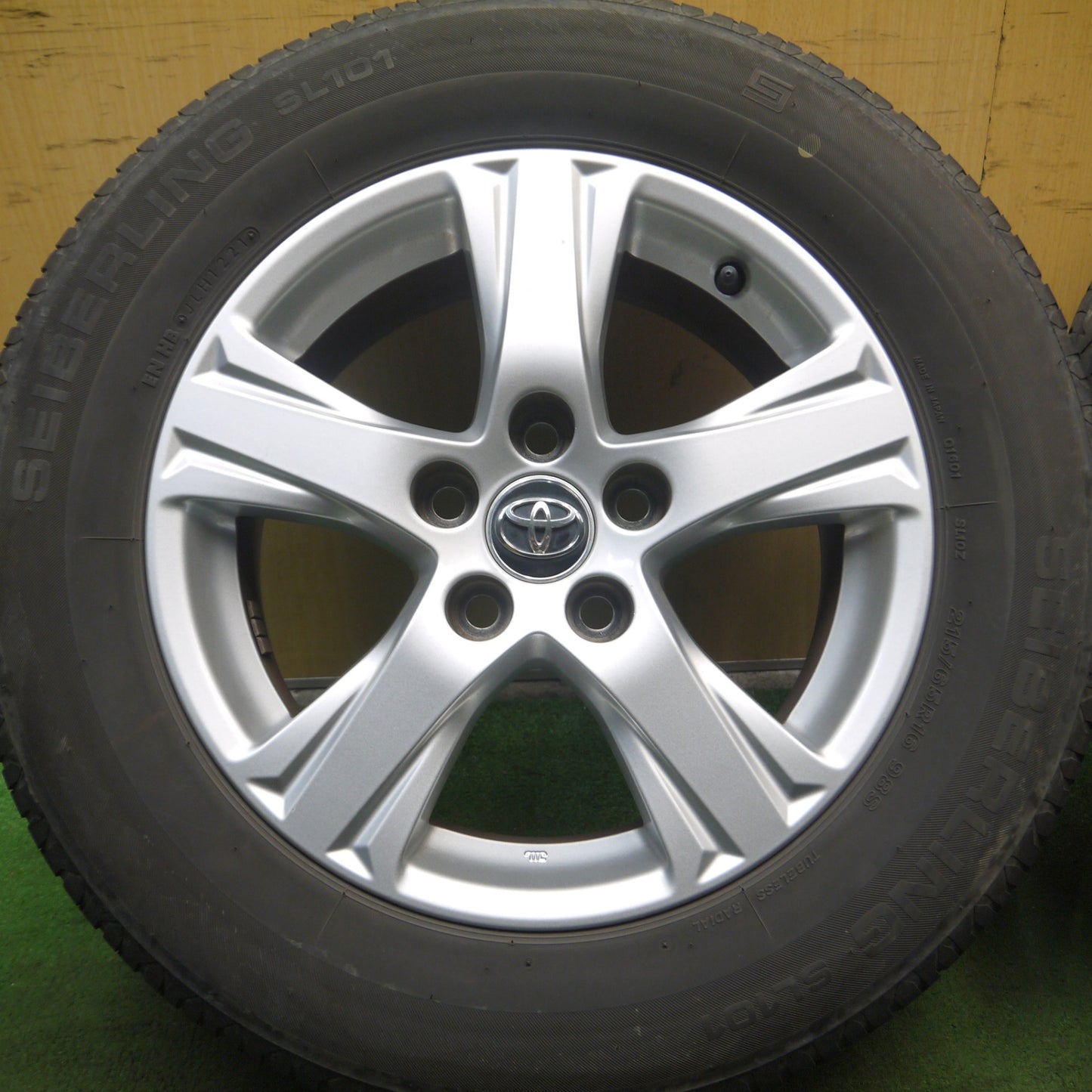 *送料無料* キレイ！21年★トヨタ 30系 アルファード ヴェルファイア 純正 215/65R16 セイバーリング SL101 16インチ PCD114.3/5H★4072401Hノ