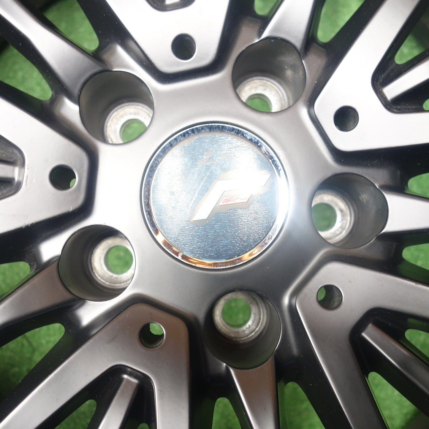 バリ溝！22年！キレイ！ほぼ10分★Lehrmeister LF-FORCE 235/60R18 スタッドレス ブリヂストン ブリザック VRX3 レアマイスター 18インチ PCD114.3/5H★6021801KTス