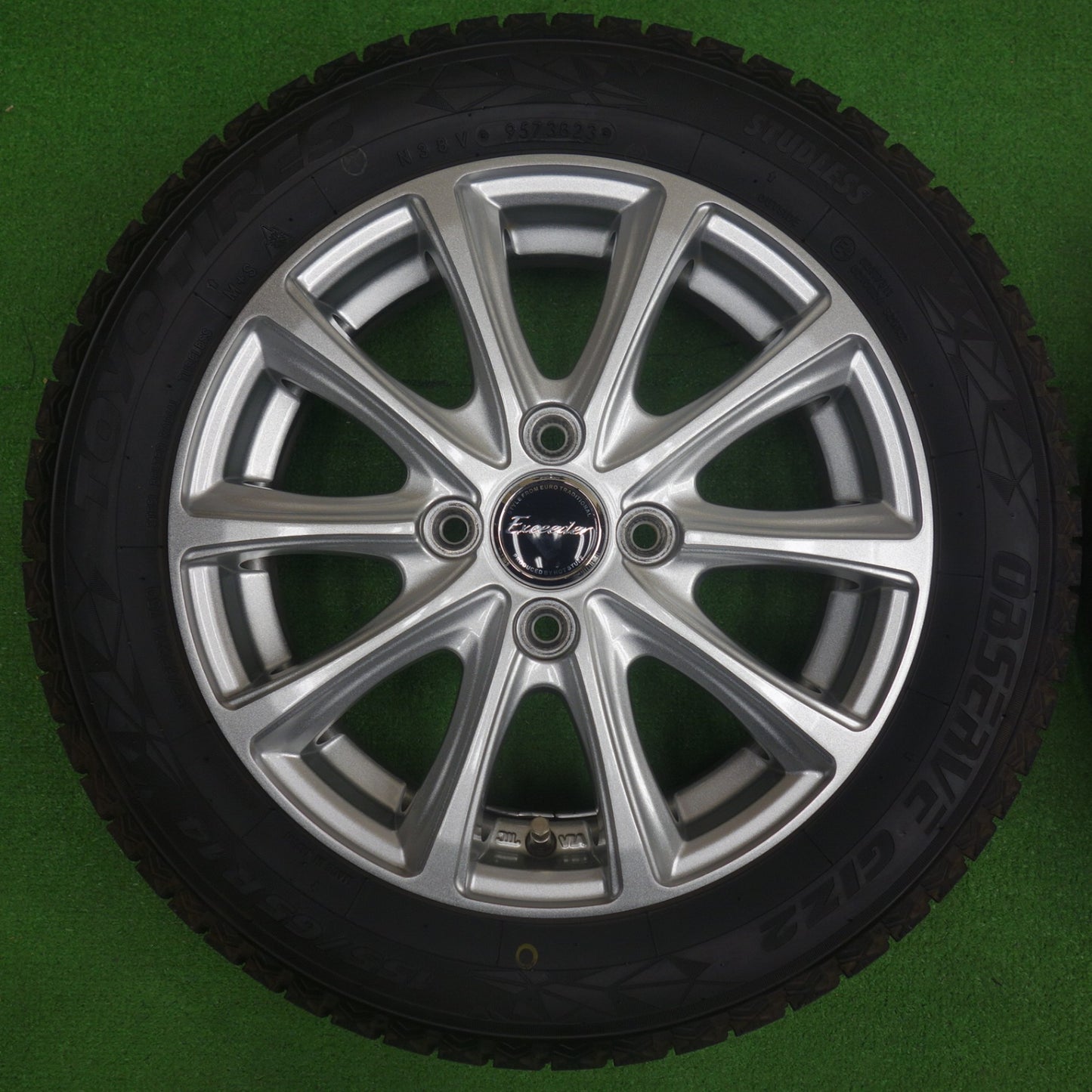 バリ溝！23年！キレイ！9.5分◎スタッドレス 155/65R14 トーヨー オブザーブ GIZ2 Exceeder エクシーダー 14インチ PCD100/4H◎6081002KTス