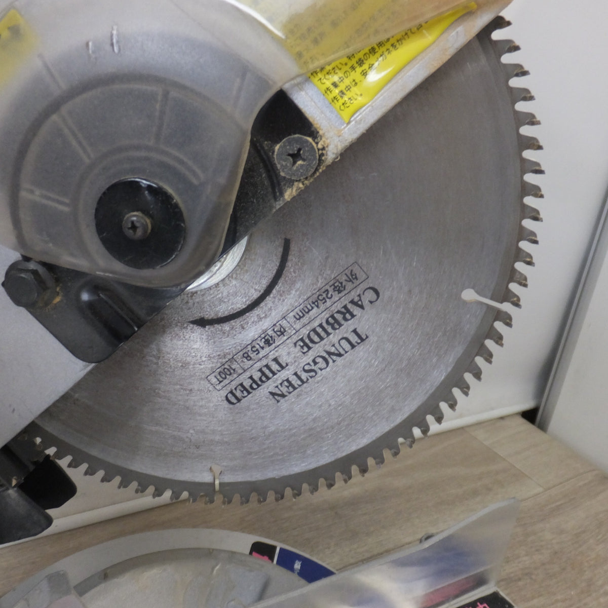 ★ナカトミ HOMETOOL 254mm 卓上切断機 COMPOUND MITER SAW MCS-254　100V 50/60Hz★