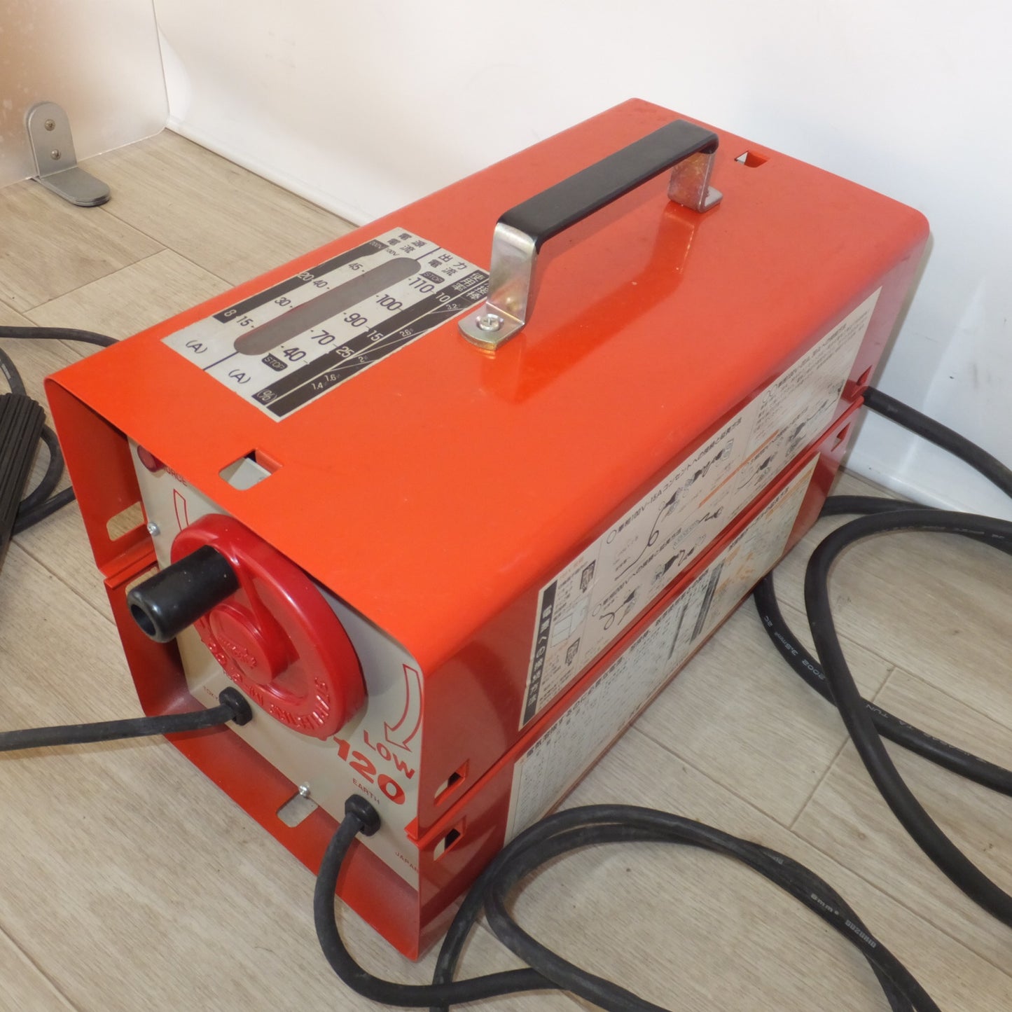 [送料無料] キレイ★スター電器 スズキッド 可動鉄芯型交流アーク溶接機 レッドゴー120 RedGo120 SSY-122R　100/200V 60Hz★