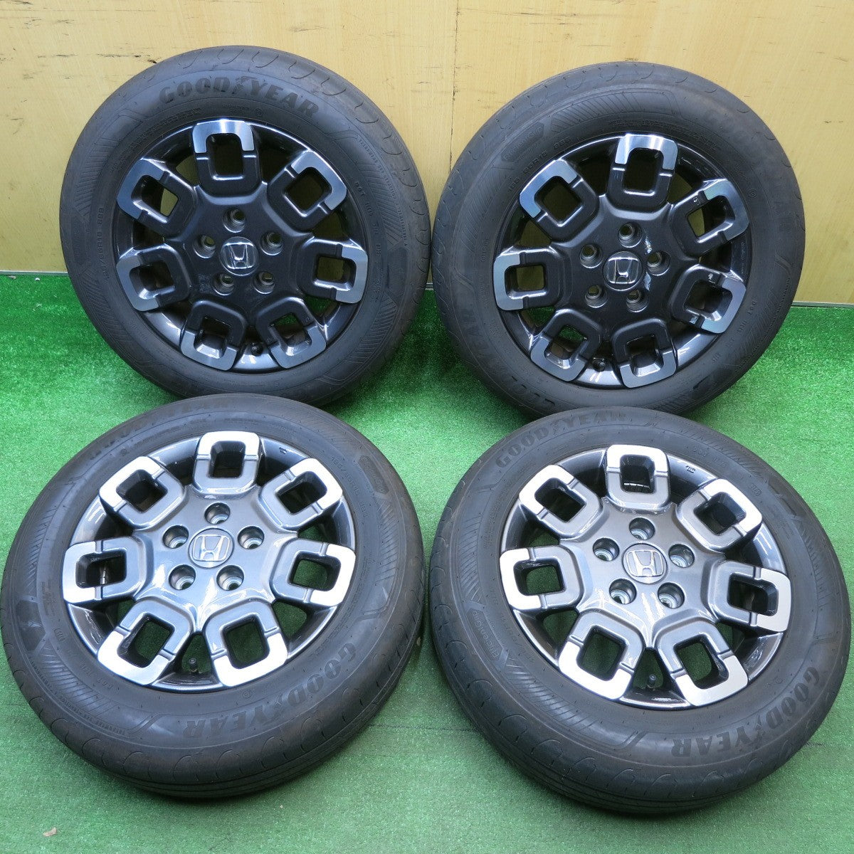 バリ溝！25年！キレイ！9.5分★ホンダ フリード クロスター 純正 185/65R15 グッドイヤー EfficientGrip Performance2 15インチ PCD114.3/5H★6011105HAノ