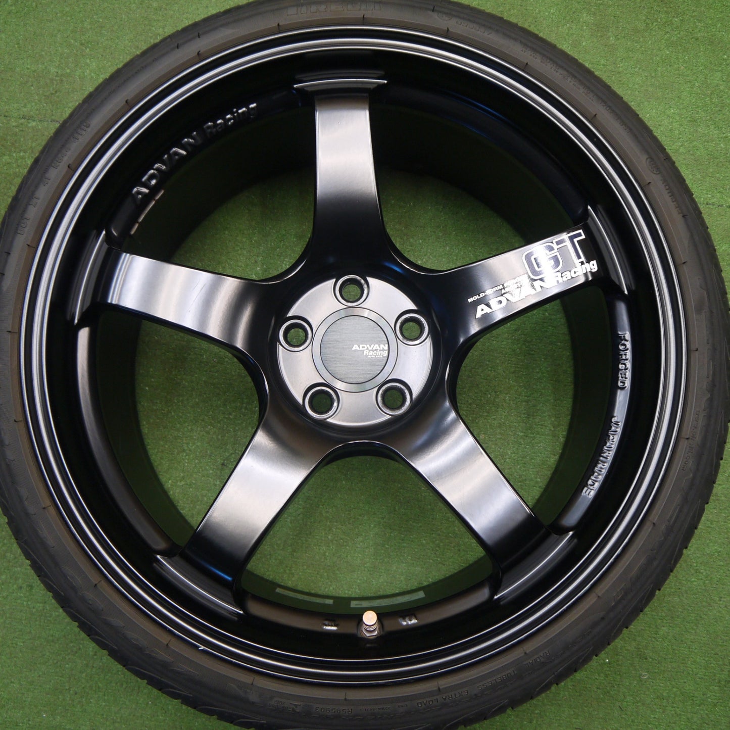 キレイ★プリウス 86 BRZ 等 ADVAN Racing GT 225/35R18 ピレリ P ZERO NERO GT アドバン レーシング 18インチ PCD100/5H★6011903Hノ