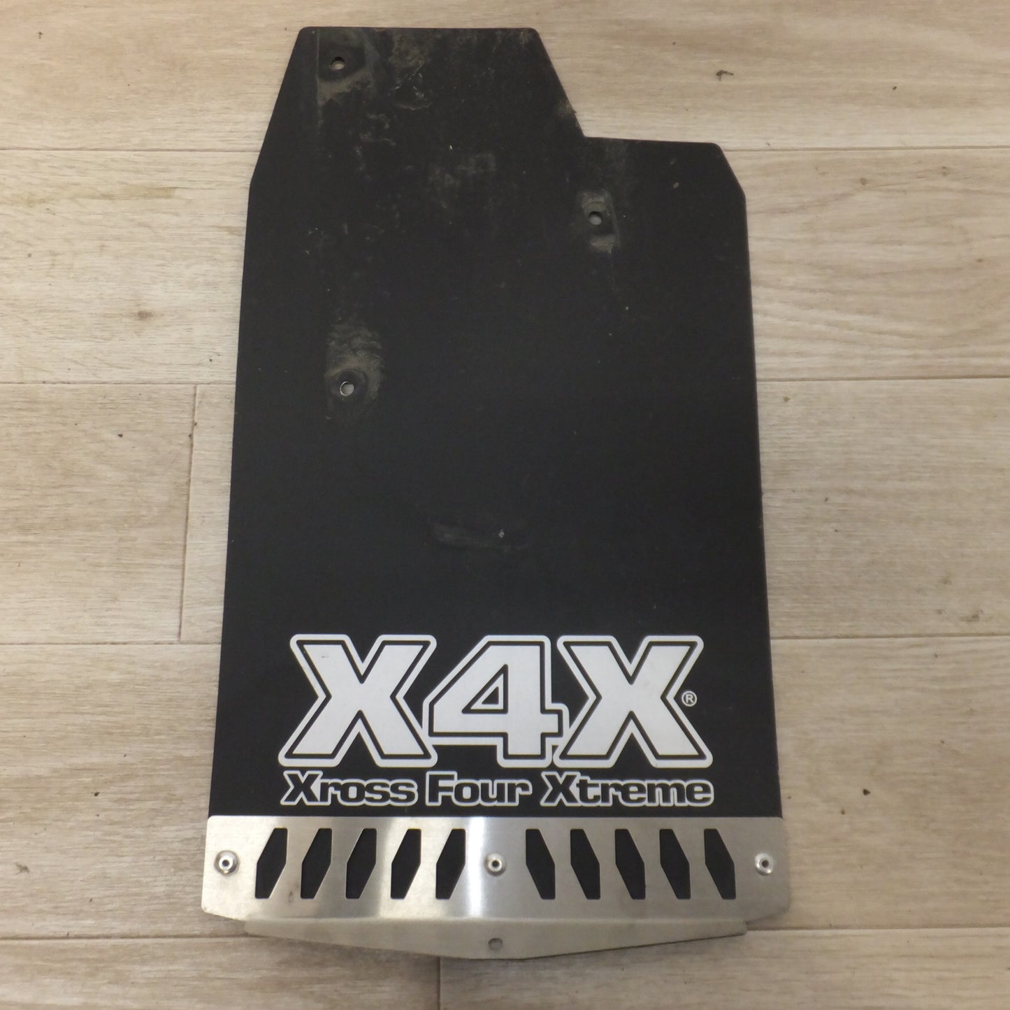 [送料無料] ★オートフラッグス X4X マッドフラップ 3枚　三菱 デリカ D:5 CV1W★