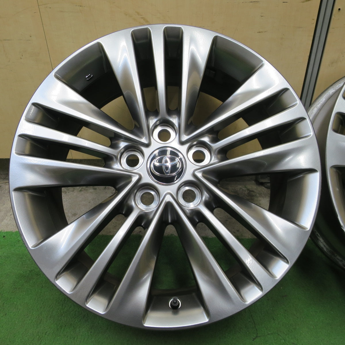 キレイ◎トヨタ 40系 アルファード Zグレード 純正 ホイール 18インチ 18×7J PCD120/5H◎6090101NGホ