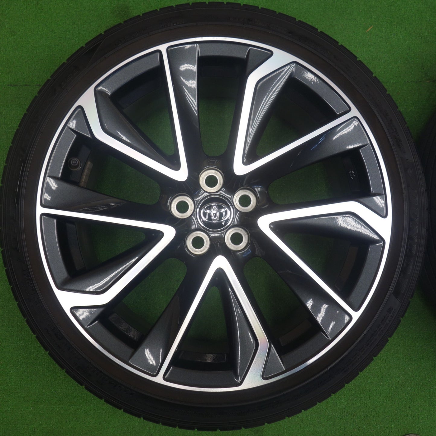 キレイ！22年★トヨタ カローラスポーツ GZ 純正 225/40R18 ダンロップ SP スポーツマックス 050 18インチ PCD100/5H★6042403KTノ