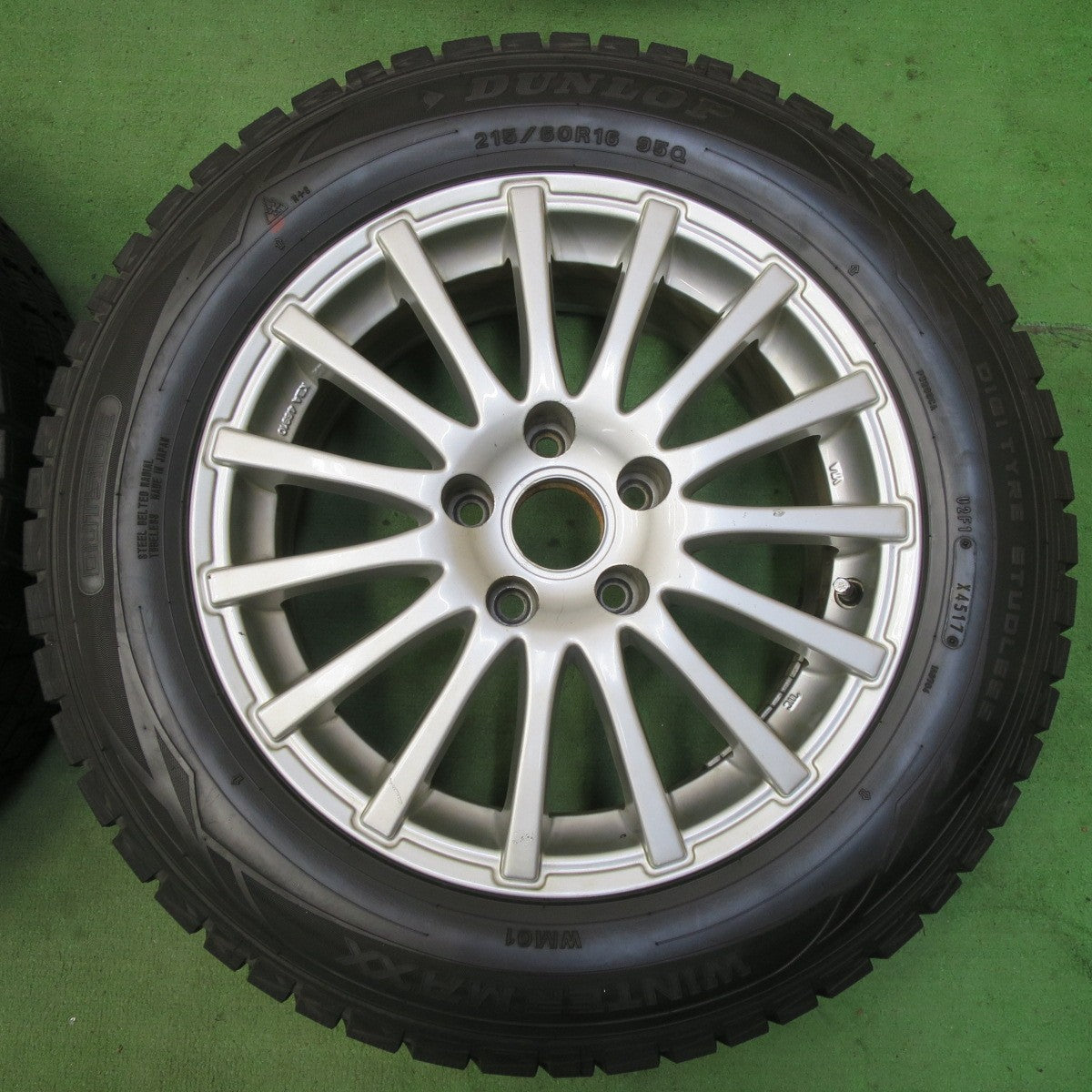 バリ溝！9分★ワーゲン 等 ATS 215/60R16 スタッドレス ダンロップ ウインターマックス WM01 16インチ PCD112/5H★5071605イス