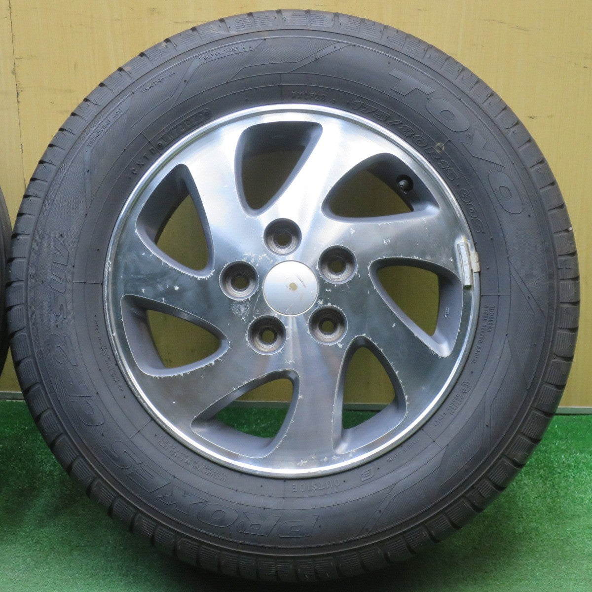 バリ溝！9.5分★ダイハツ テリオスキッド 純正 175/80R15 トーヨー プロクセス CF2 SUV 15インチ PCD114.3/5H★6022403NJノ