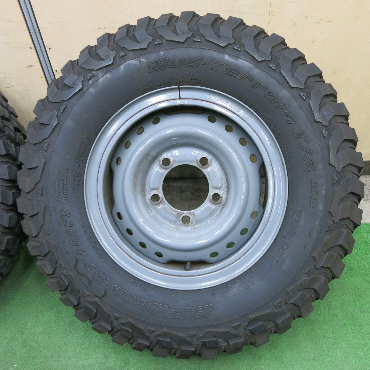 バリ溝！9.5分★トヨタ ランクル 70 純正 スチール 復刻版 7.50R16L 116/112Q BFグッドリッチ Mud-Terrain T/A KM3 16インチ PCD150/5H★6012803ナノ
