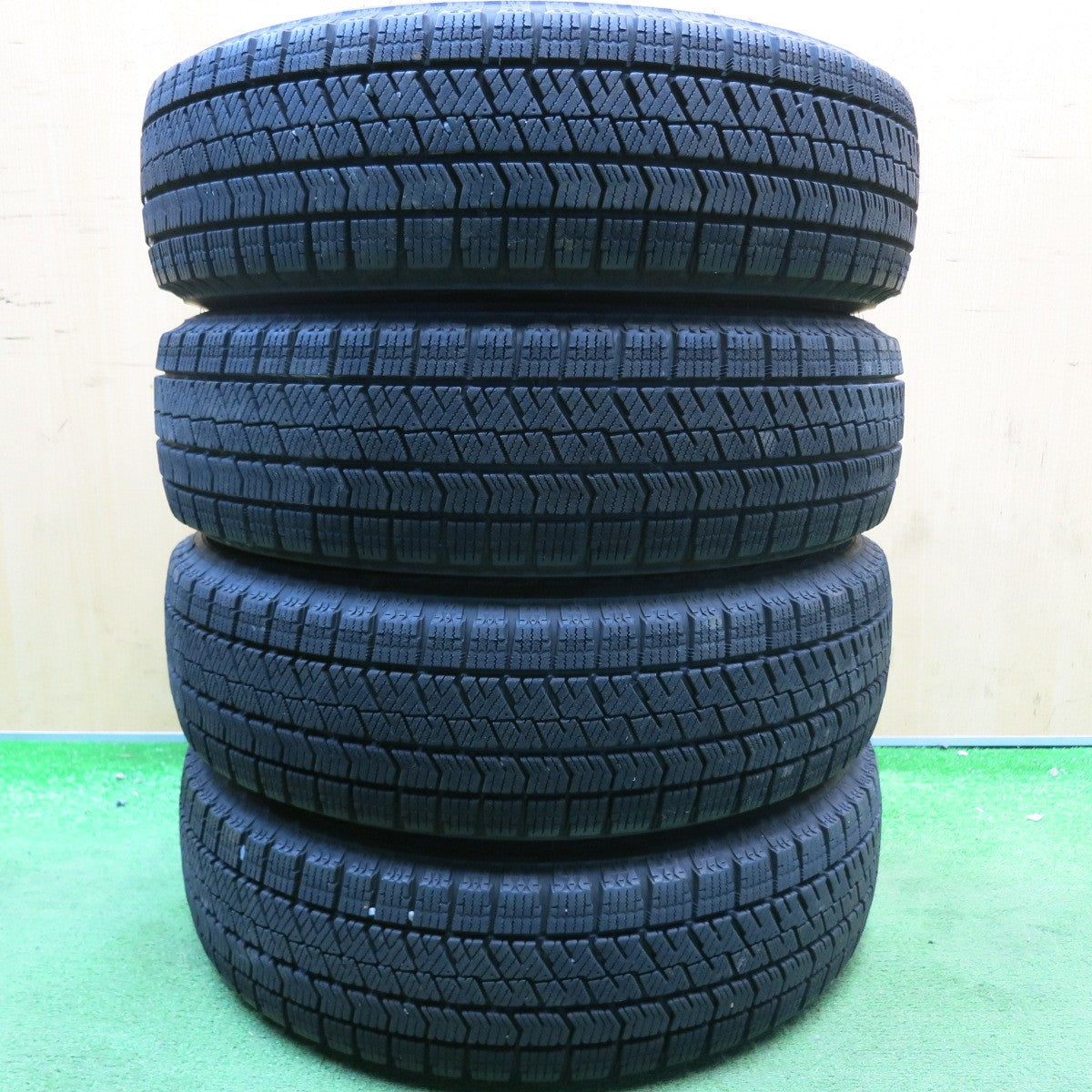 バリ溝！22年！8.5分★スズキ ワゴンR スティングレー 純正 155/65R14 スタッドレス ブリヂストン ブリザック VRX2 14インチ PCD100/4H★6050301HAス