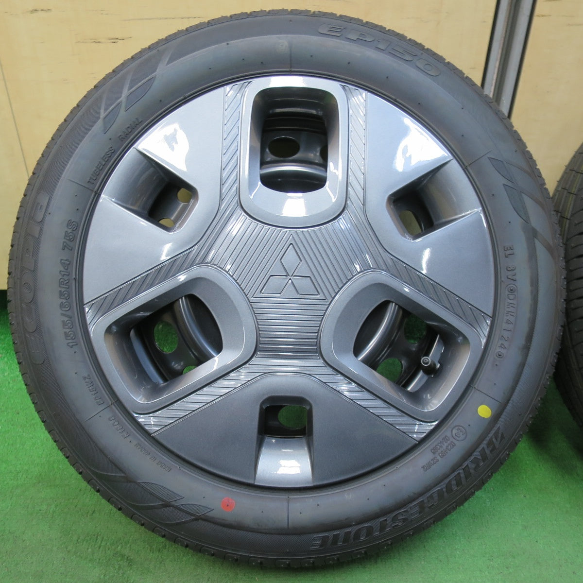 [送料無料] 新車外し！24年★三菱 デリカ ミニ 純正 スチール 155/65R14 ブリヂストン エコピア EP150 14インチ PCD100/4H★5031406イノ