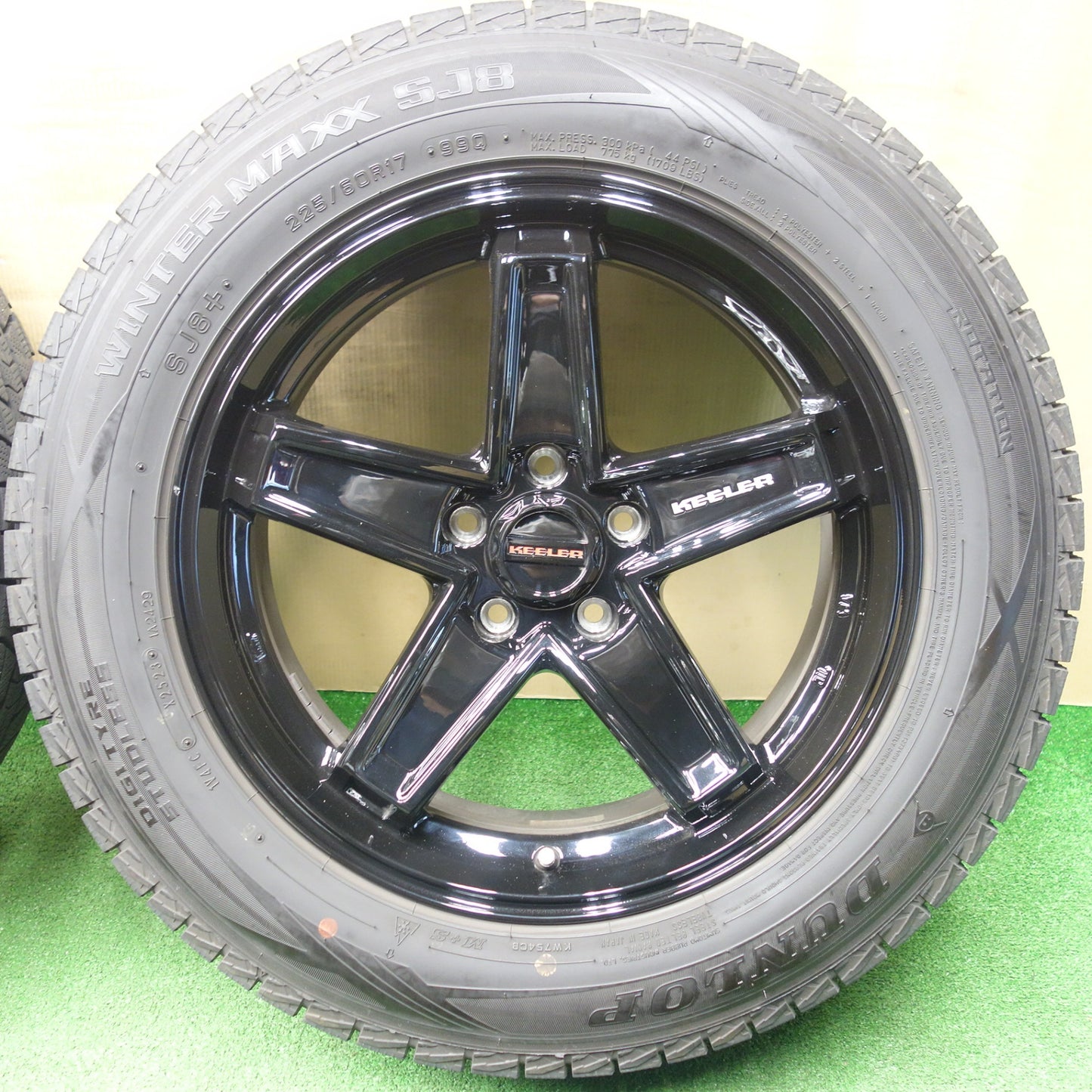 バリ溝！23年！キレイ！9.5分★ジープ 等 KEELER TACTICS 225/60R17 スタッドレス ダンロップ ウインターマックス SJ8 SJ8+ キーラー タクティクス 17インチ PCD110/5H★6031401KTス